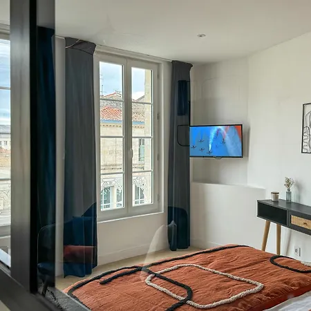 Cozy Niort Apartment Exterior photo