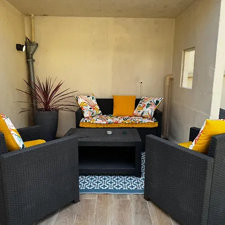 Cozy Niort Apartment Exterior photo